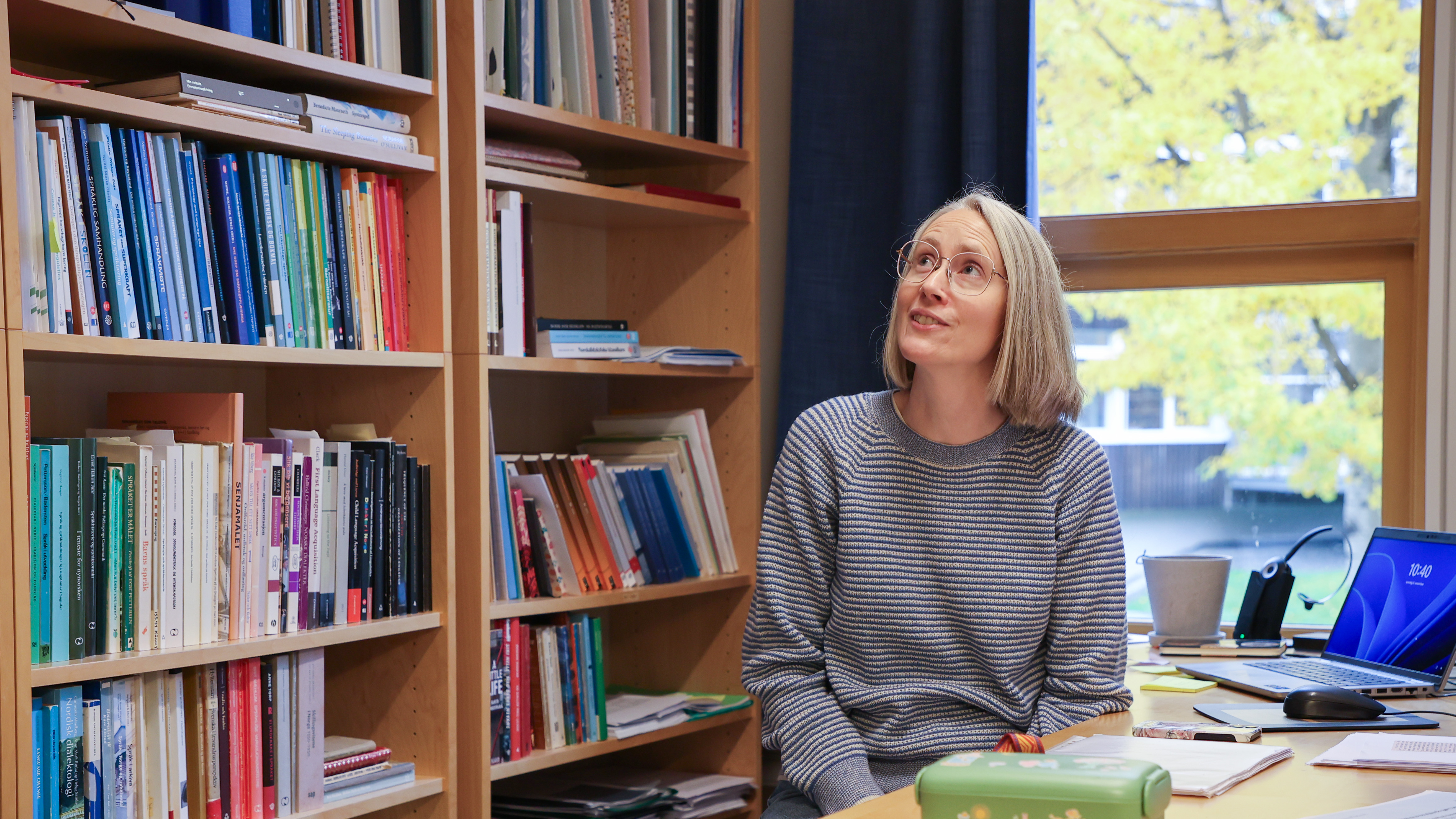 Randi Neteland på kontoret.