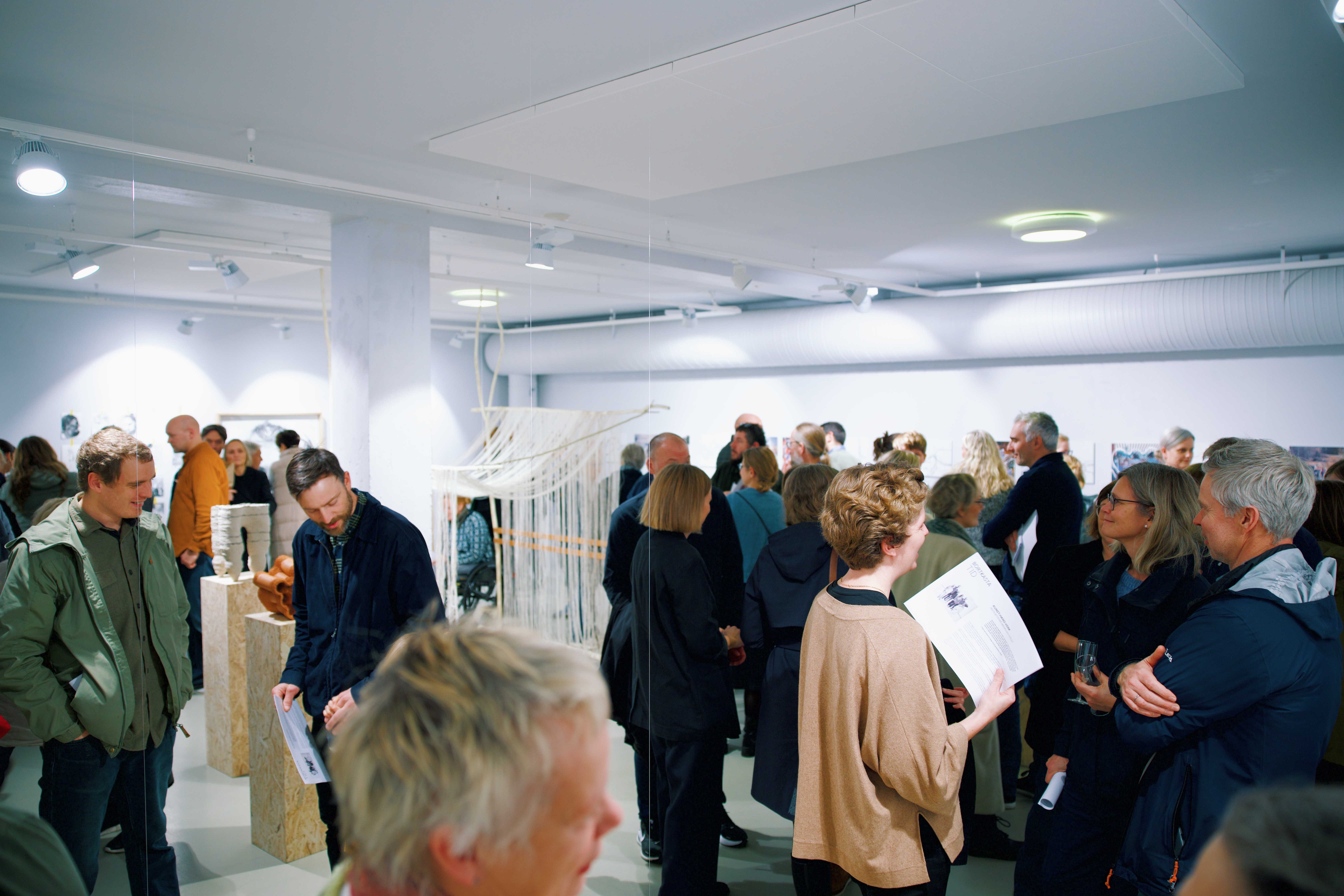 Kunstutstilling ved ansatte ved Høgskulen i Volda