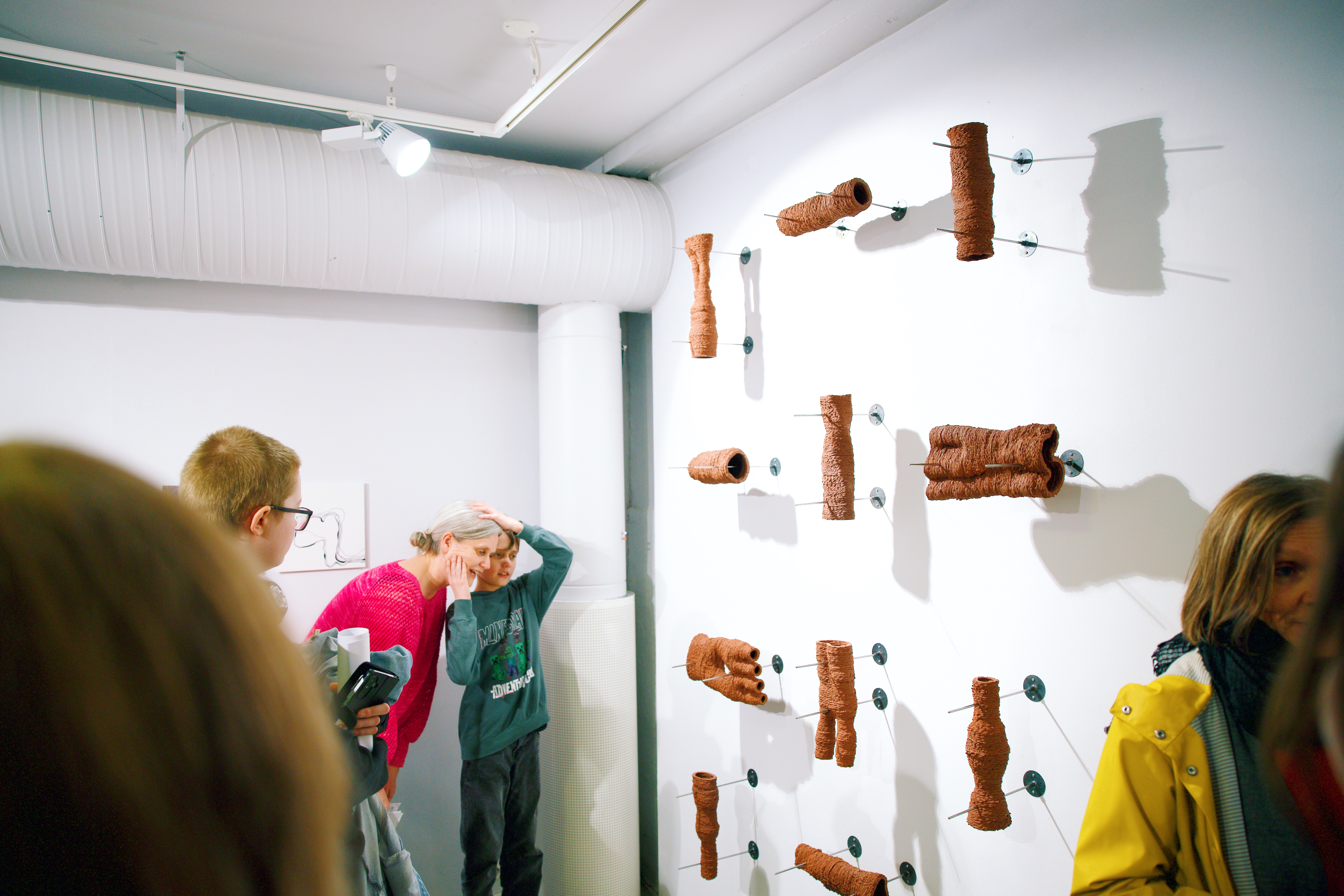 Kunstutstilling ved ansatte ved Høgskulen i Volda