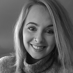 Stine-Mari Sjøholt