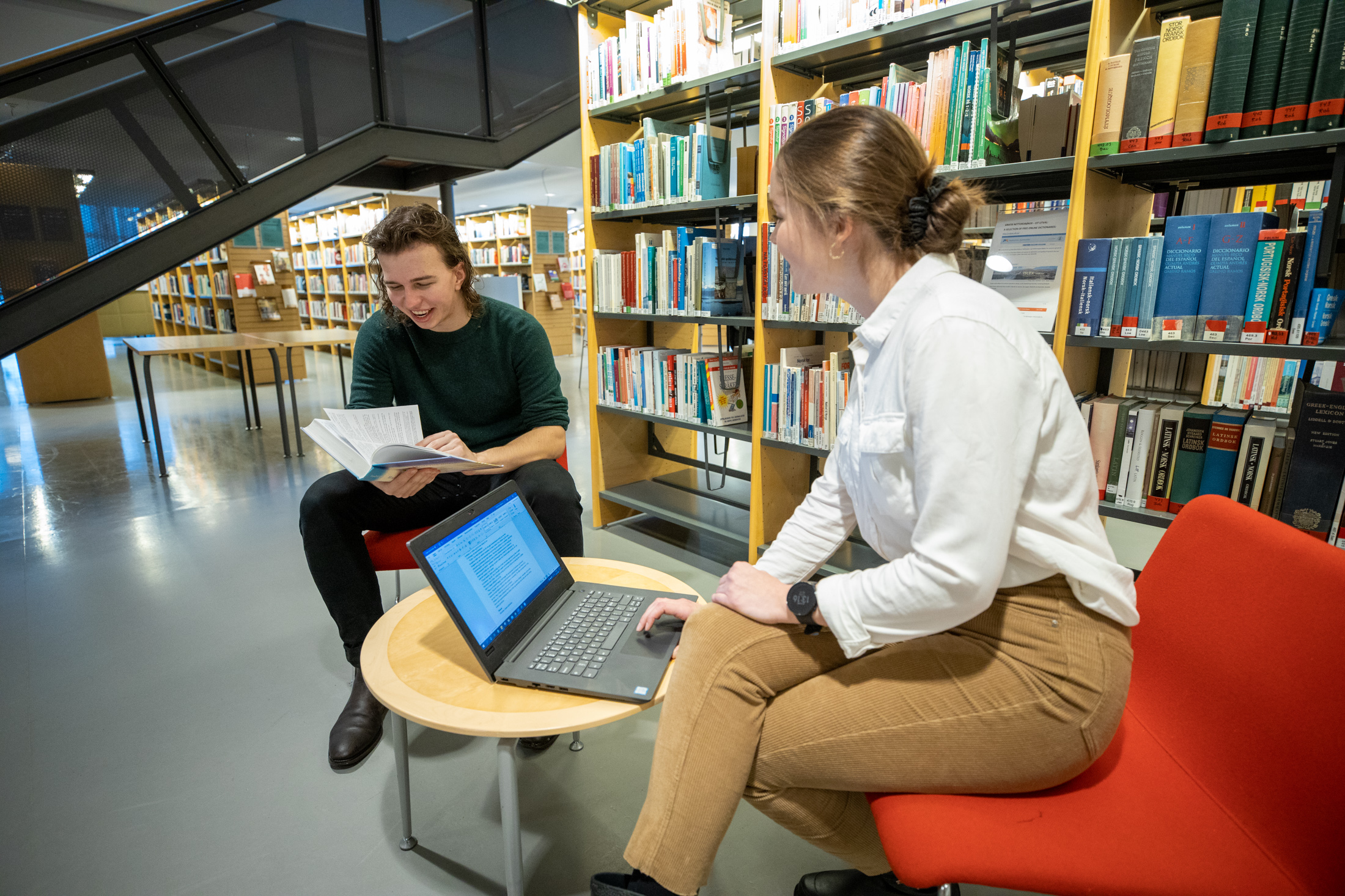 Jobb i biblioteket