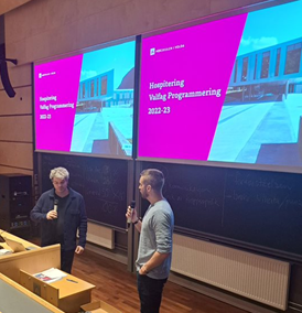 Torbjørn Frantsen frå Høgskulen i Volda og Remi Vattøy frå Ulstein ungdomsskule delte sine erfaringar frå hospiteringssamarbeid på LU-seminar. Foto: HVO