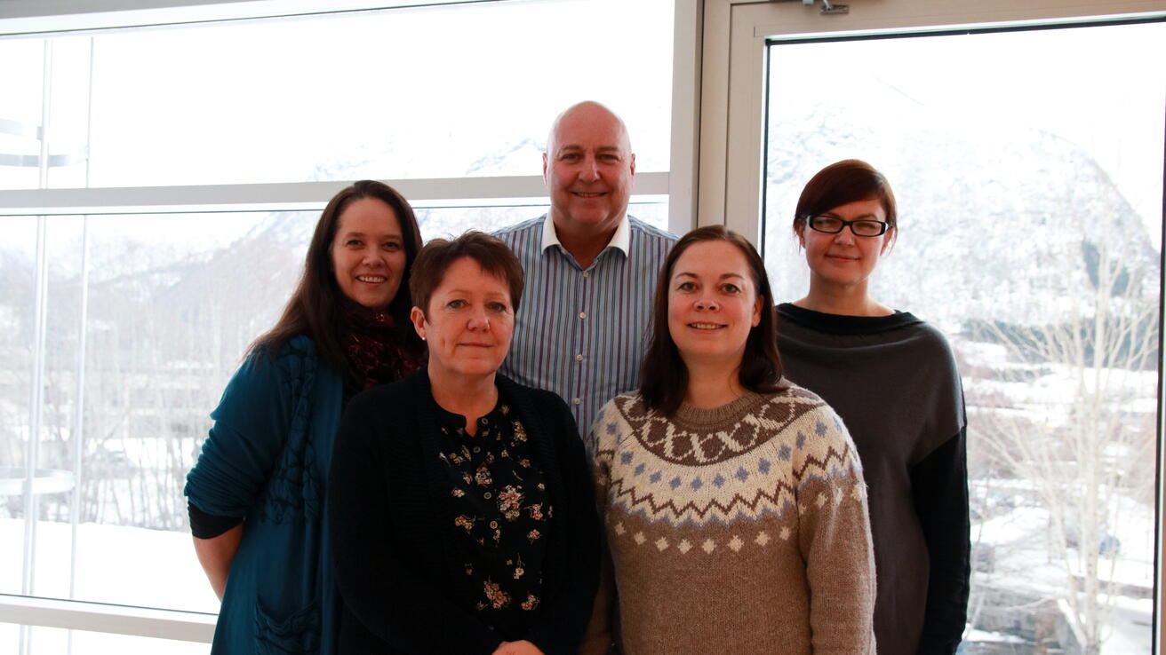 Silje Ims Lied (f.v.), Marit Løvøy Gascogne, Ole Frank Bakken, Reidunn Tvergrov Øye og Synnøve Amdam Silje Ims Lied (f.v.), Marit Løvøy Gascogne, Ole Frank Bakken, Reidunn Tvergrov Øye og Synnøve Amdam
