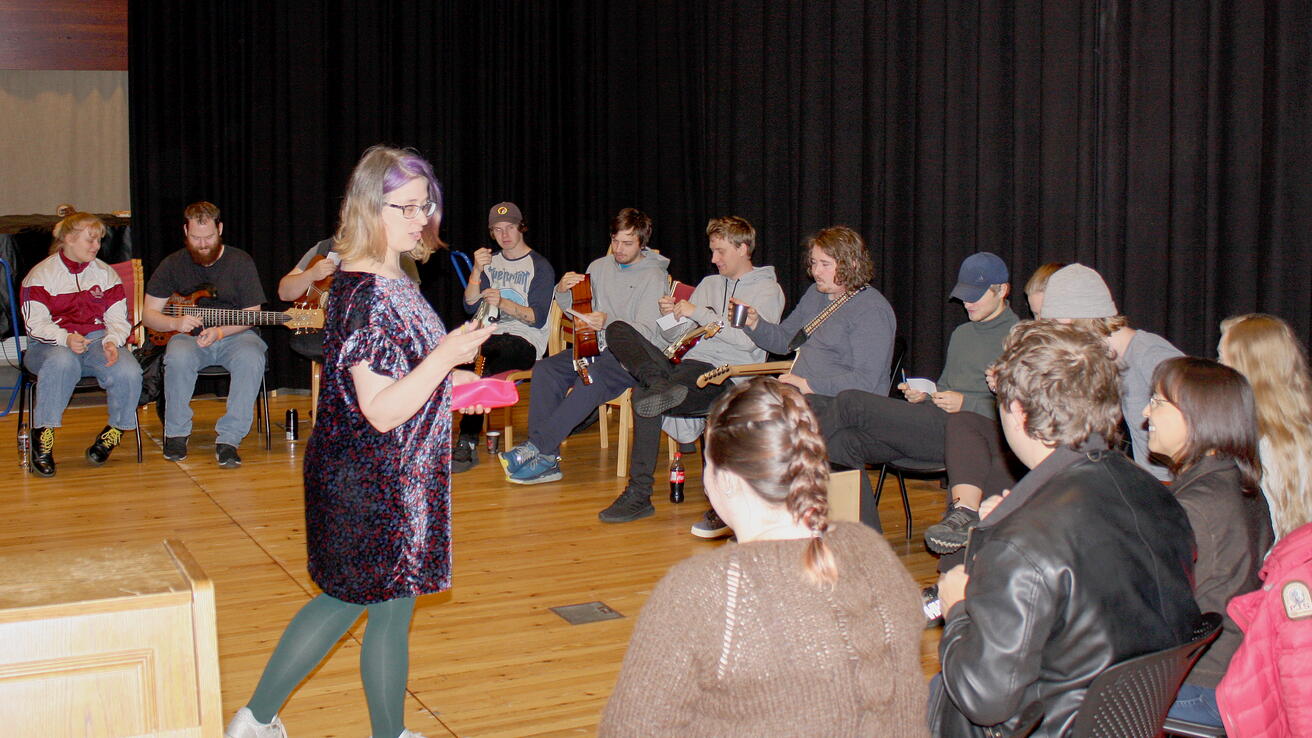 Symposium musikk