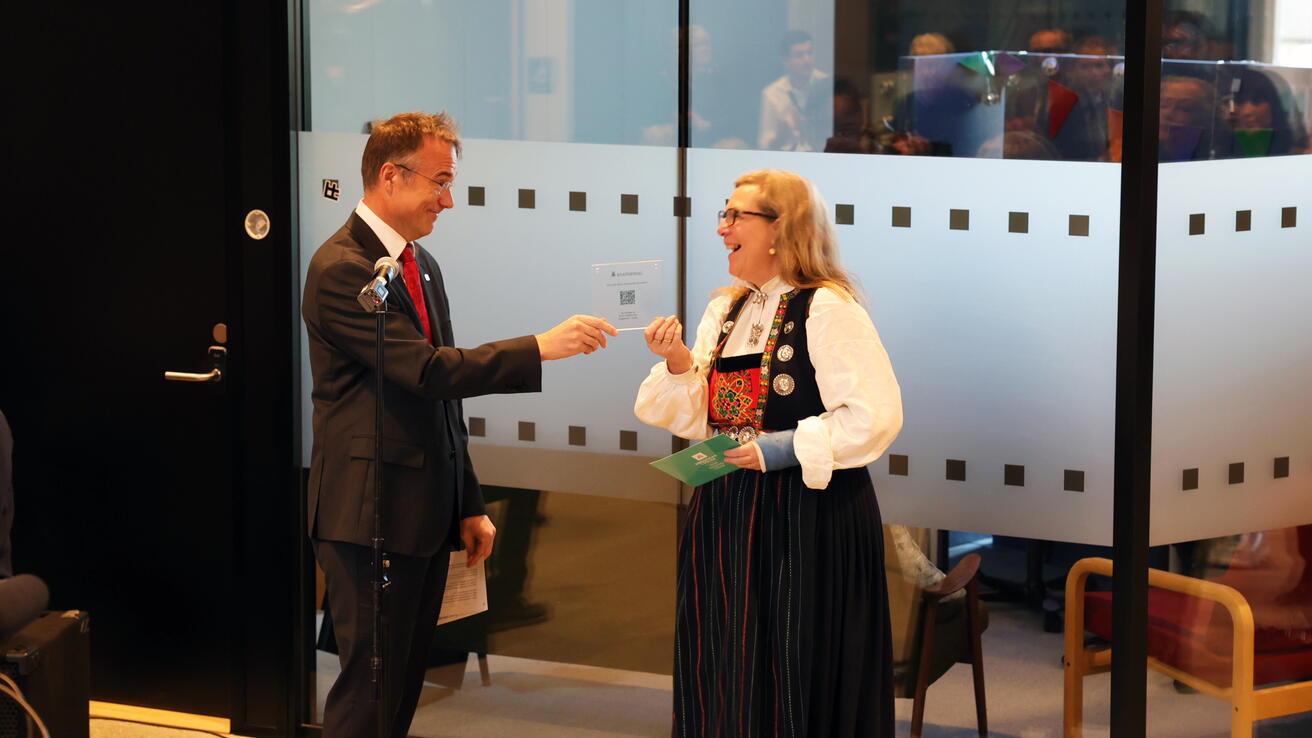 Opning av mediehuset ved rektor Johann Roppen og Kate Kartveit