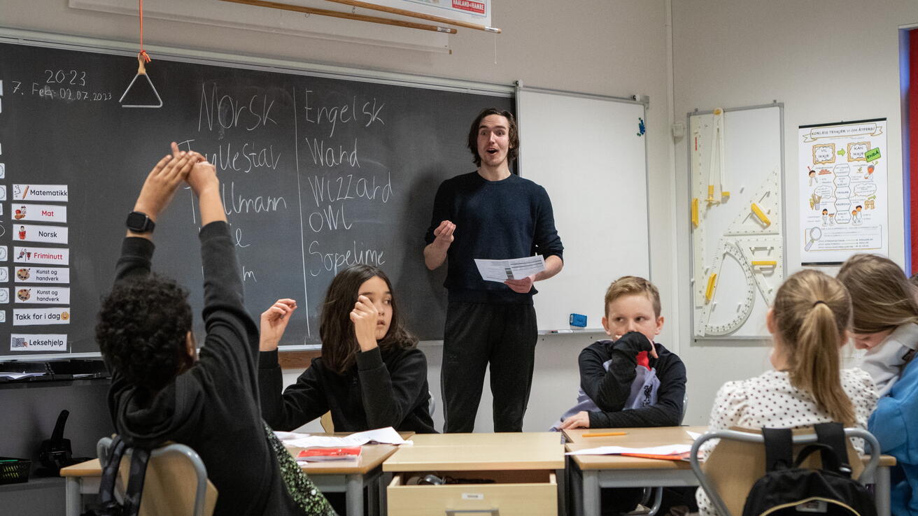 Saman med resten av lærarstudentane på 4MAGLU, tok Sondre Bjørdal over ein barneskule for ei veke.