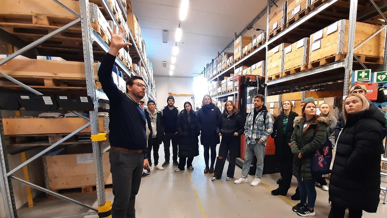 HVO-studentar hos Jets i Hareid kommune, november 2023.