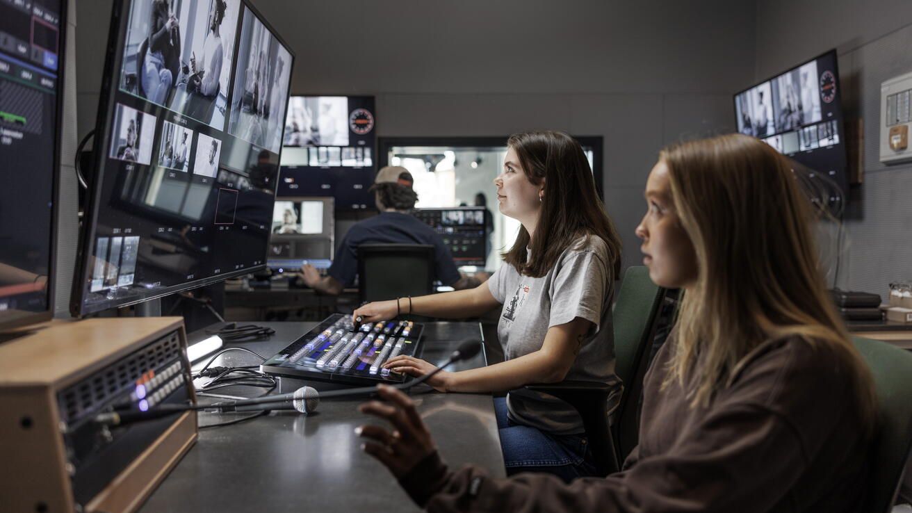 Mediestudentar ved Høgskulen i Volda.