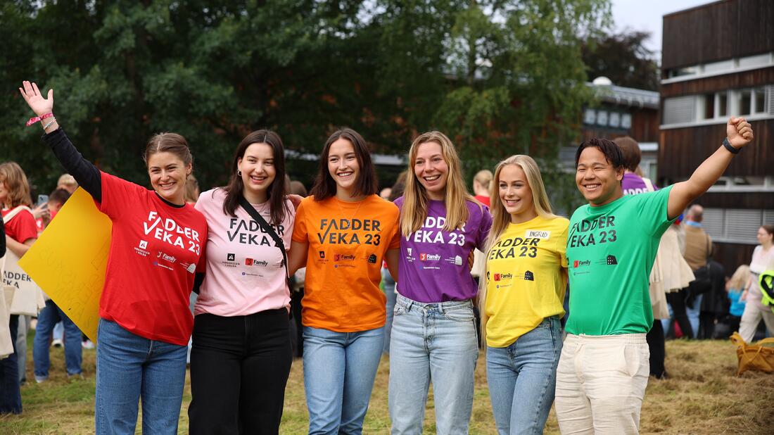 Bilde av mange faddere